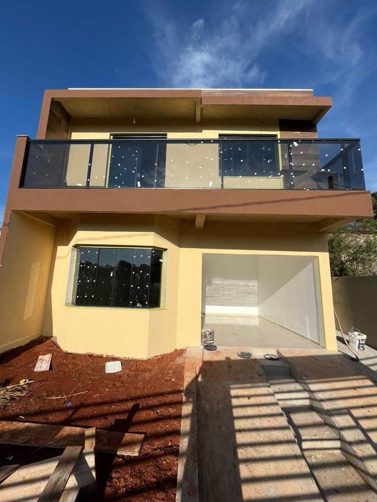 residential-/-sobrado-3-quartos-121m2-bairro-eldorado--carambei-pr
