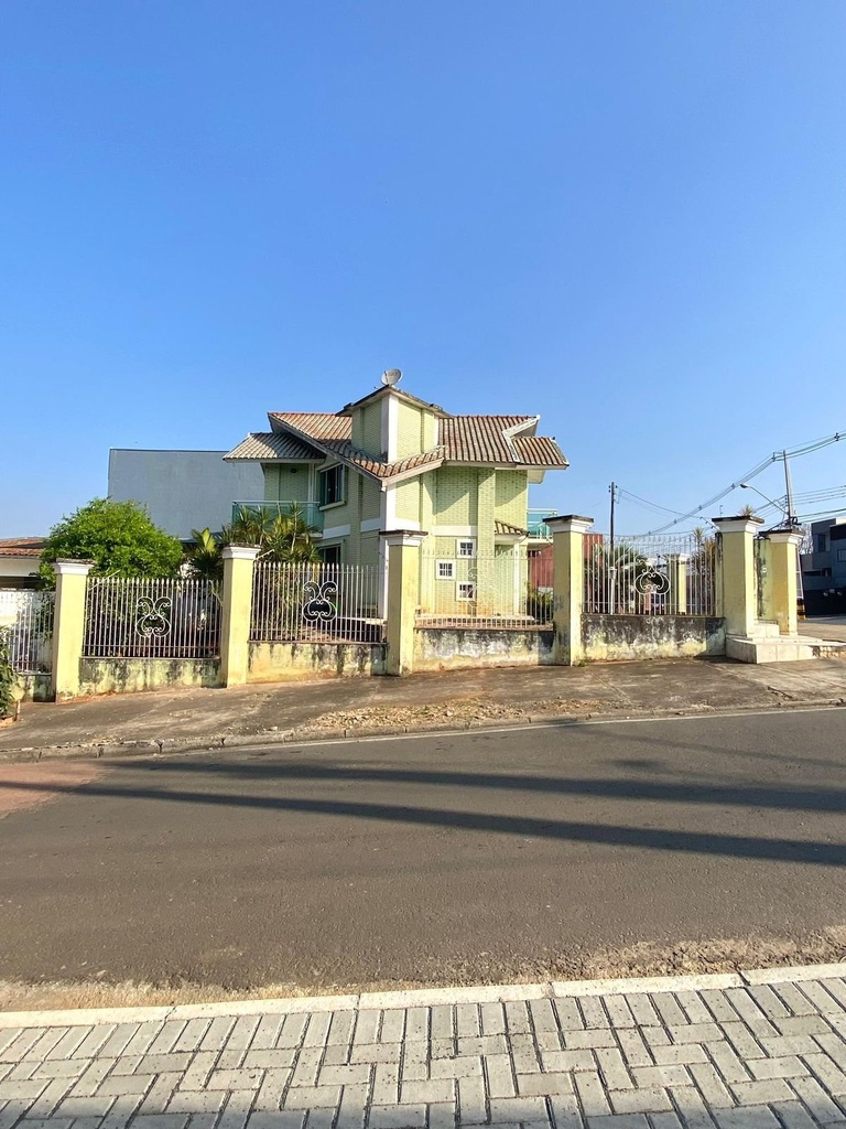 residential-/-sobrado-3-quartos-150m2-oficinas-ponta-grossa-pr
