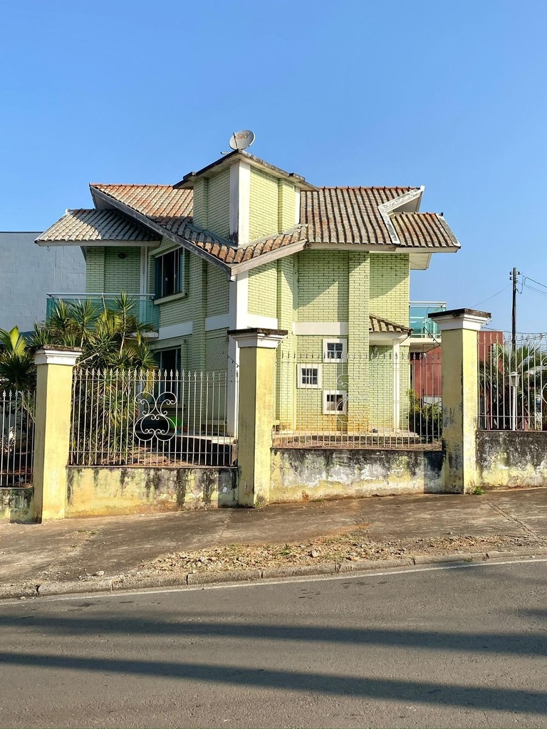 residential-/-sobrado-3-quartos-150m2-oficinas-ponta-grossa-pr