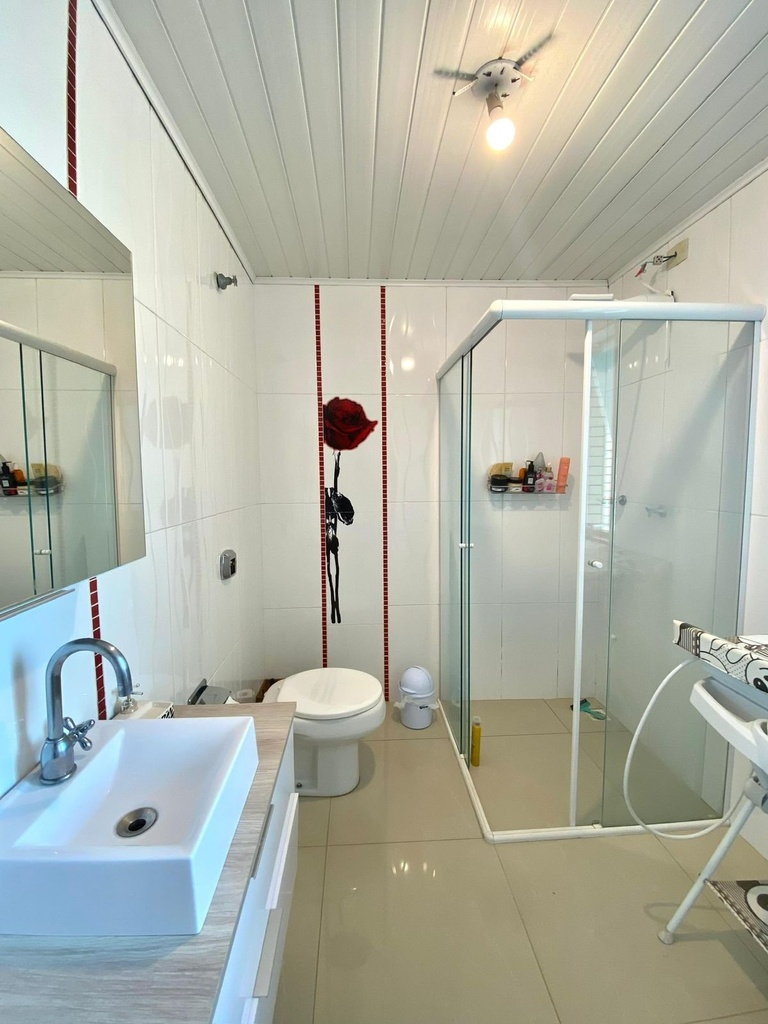 residential-/-sobrado-3-quartos-150m2-oficinas-ponta-grossa-pr