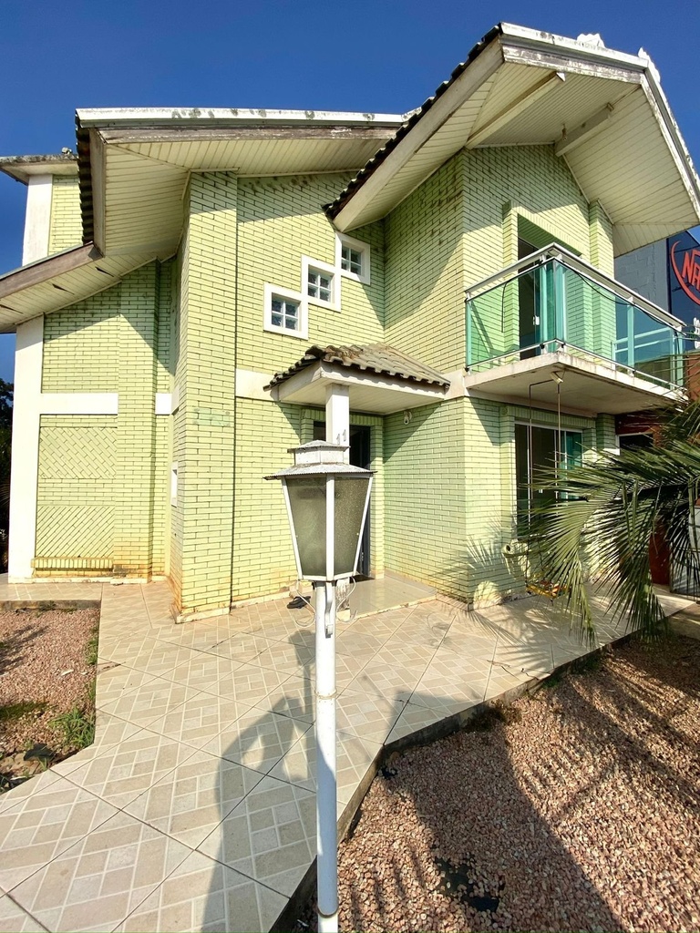 residential-/-sobrado-3-quartos-150m2-oficinas-ponta-grossa-pr